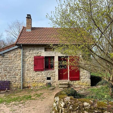 Maison Du Petit Poete Quarre-les-Tombes Bagian luar foto